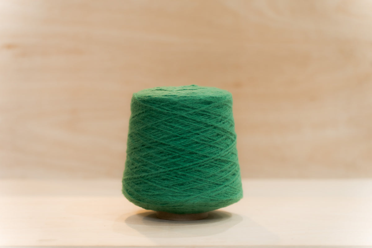loop 8 recycled chunky yarn cone in spinach kick